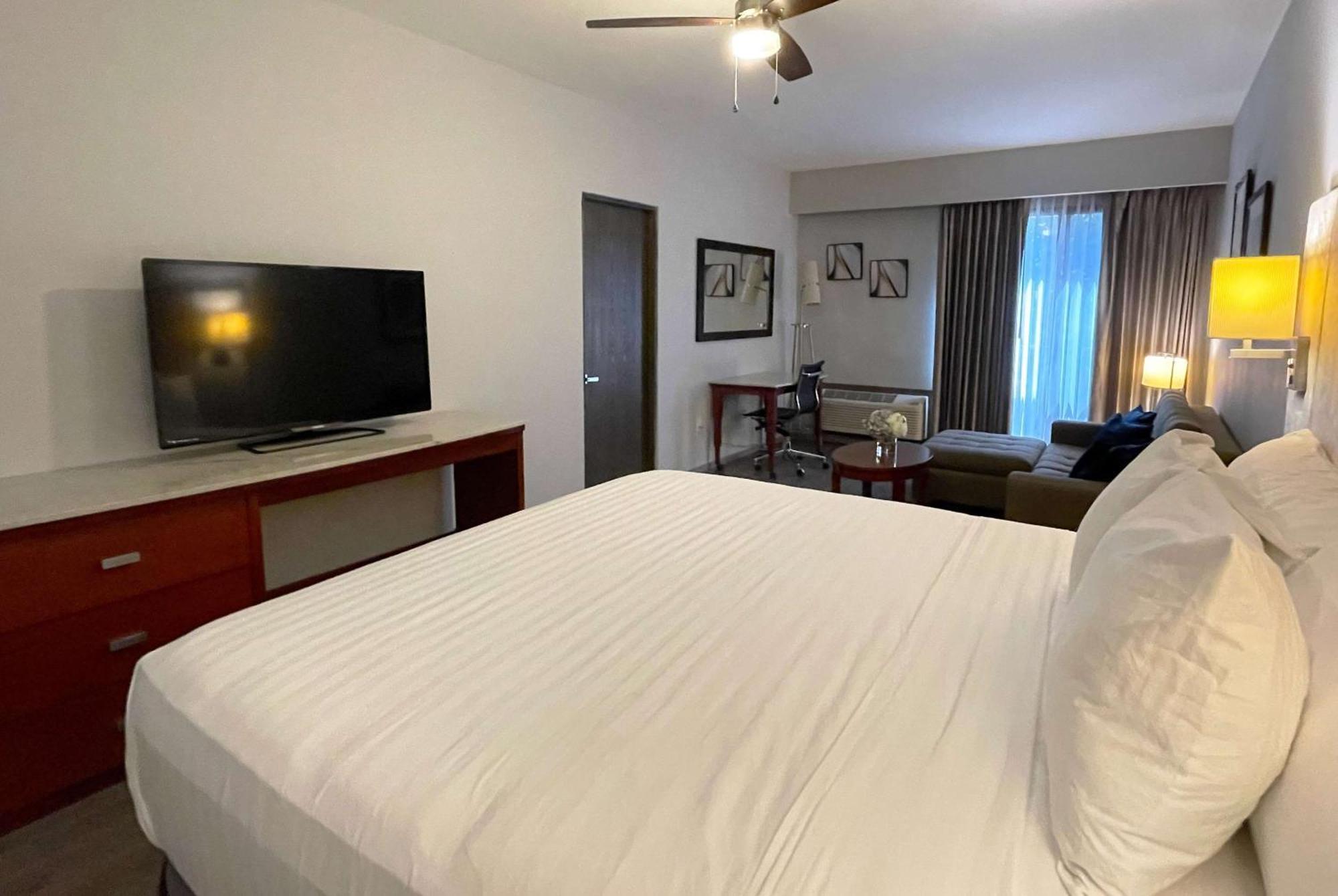 Esplendor By Wyndham Los Mochis Country Place Extérieur photo